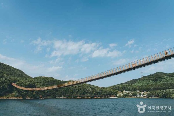 마장호수출렁다리 (ⓒ한국관광공사 대한민국 구석구석)