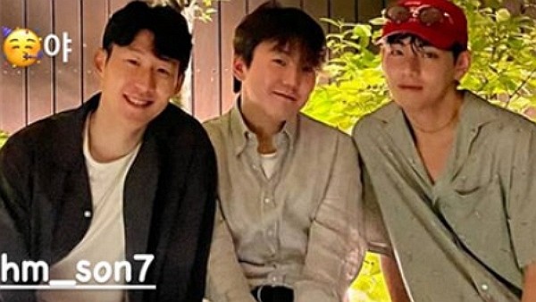 [사진=뷔 SNS]