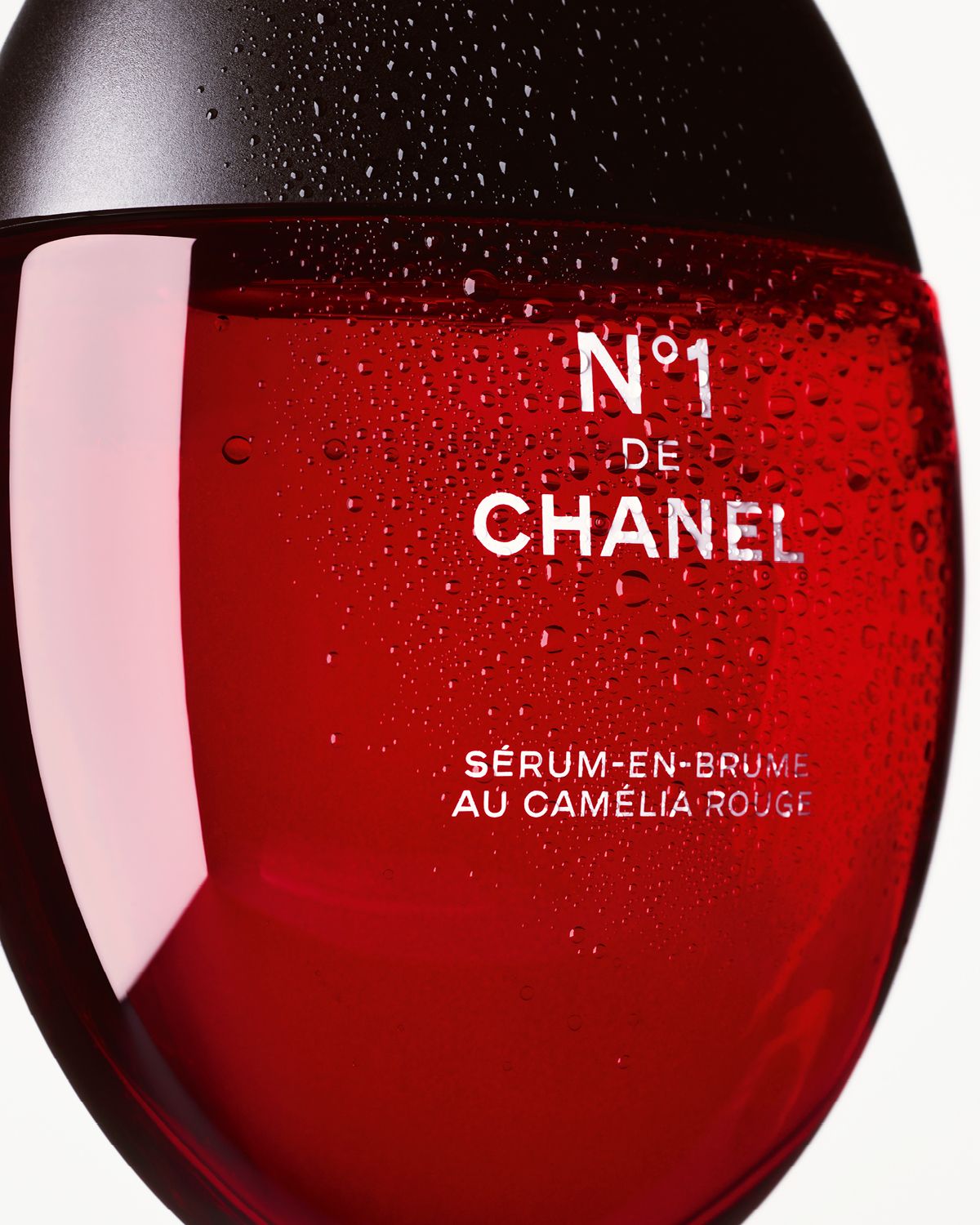 N°1 DE CHANEL 레드 까멜리아 세럼 인 미스트 50ml 16만5천원.
