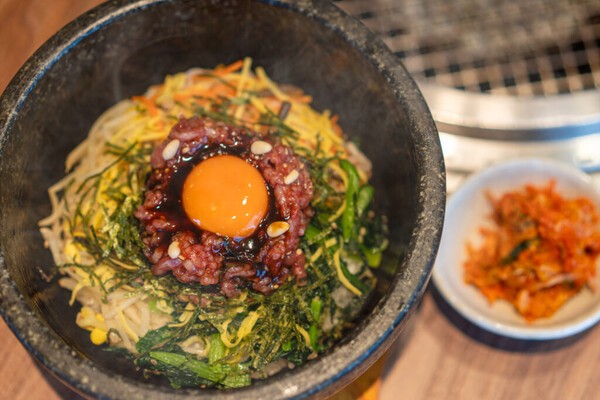 hino-umaimon
