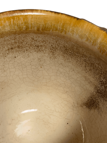 issui-pottery