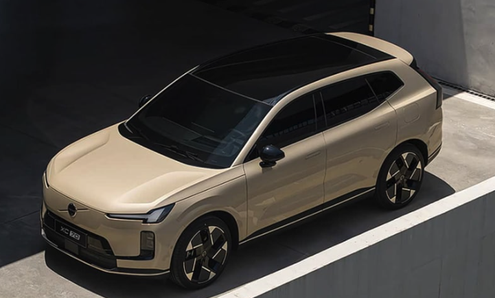 볼보 XC70 하이브리드 내달 출시예정 EV모드 주행거리는?