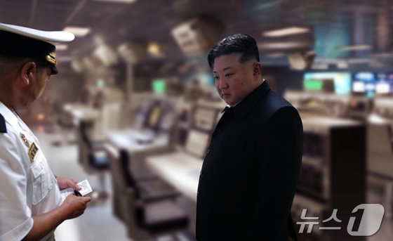 Kim Jong Un, General Secretary of the Workers\' Party of Korea, inspecting the destroyer Choe Hyon-ho on Monday / Rodong Sinmun