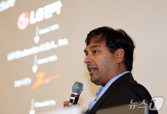 Ashish Chordia of LG Ad Solutions at a press conference in Seoul, August 19, 2025 / News1