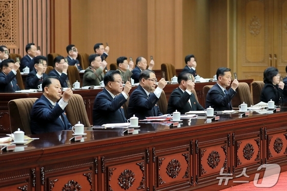 The 12th session of North Korea\'s 14th Supreme People\'s Assembly is in progress / Rodong Sinmun