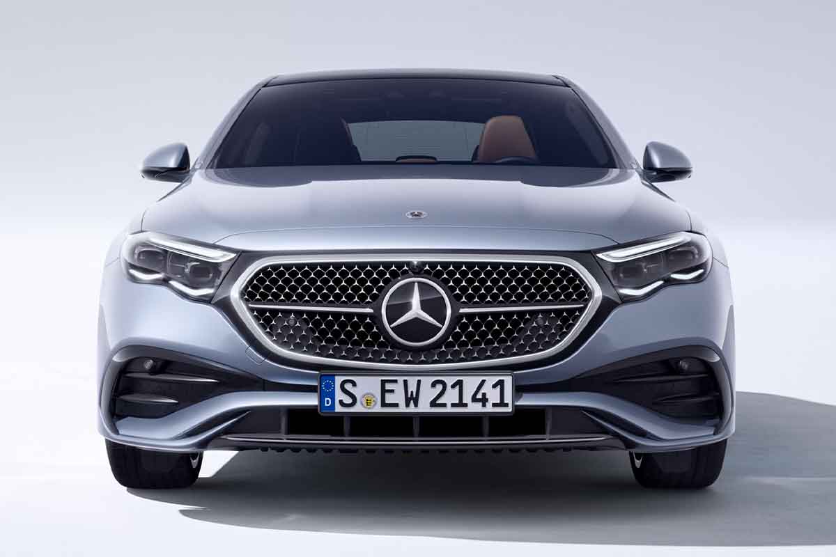 메르세데스-벤츠-E200-할인-중고차-수입차 판매-가격 역전