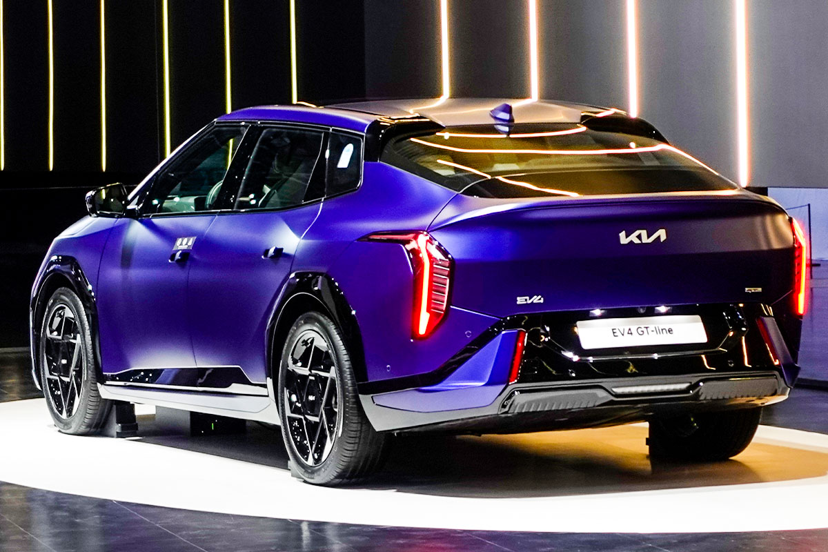 기아 EV4 – 내구성 테스트 – 뉘르부르크링 – 배터리 성능 보증 – 400V 아키텍처