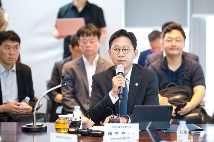 배경훈 과학기술정보통신부 장관이 8월 8일 오전 서울 종로구 KT광화문빌딩에서 열린