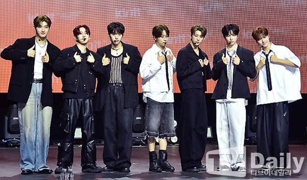 아이덴티티 unevermet