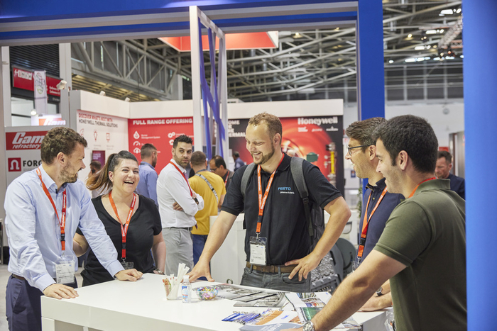 아세안 세라믹스 전시회 전경