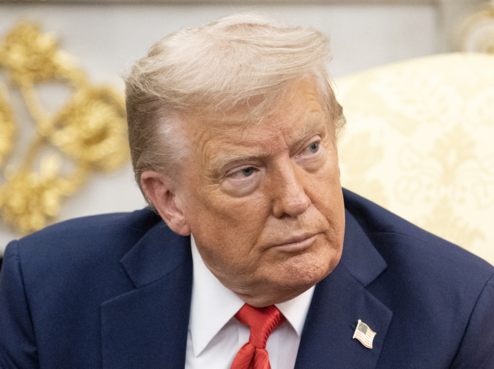 도널드 트럼프 미국 대통령이 25일(현지시간) 미국 워싱턴DC 백악관에서 이재명 대통령과 한미 정상회담을 하고 있다. 〈자료 연합뉴스〉