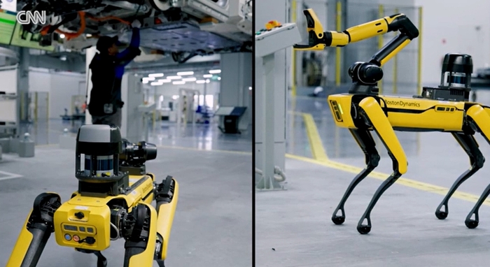 공장을 순찰하는 보스턴다이내믹스의 로봇 개 스팟