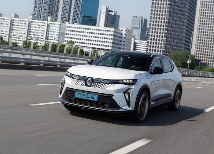 르노 세닉 E-Tech