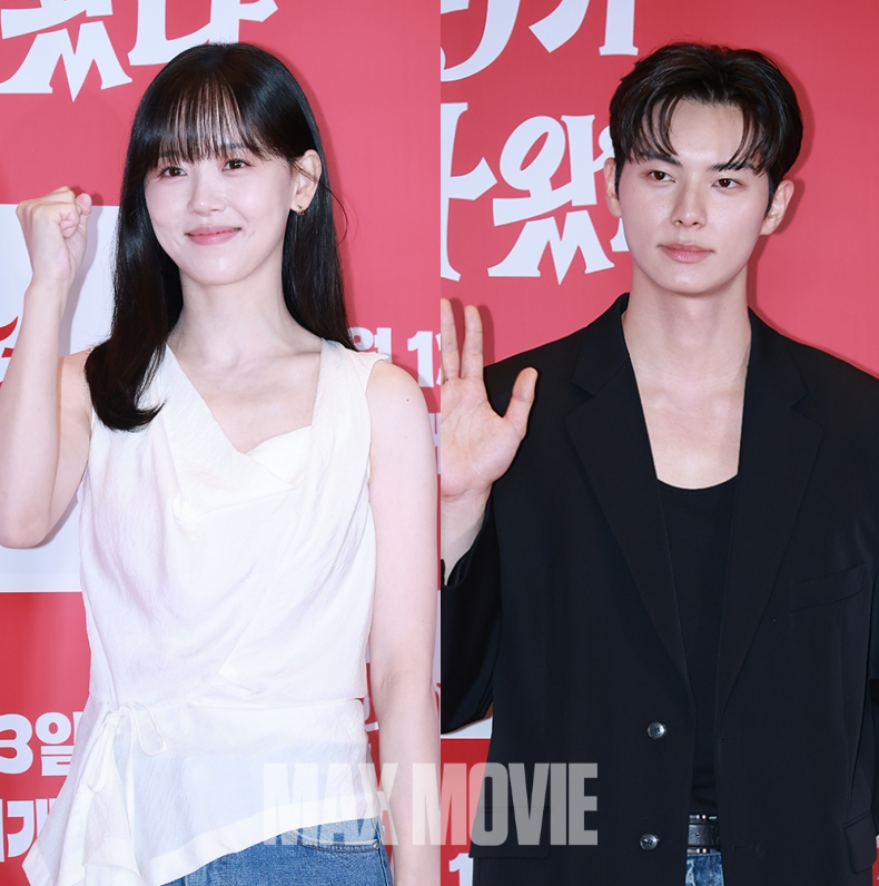 카메라 향해 포즈취하는 강한나(왼쪽)와 이채민. 정유진 기자