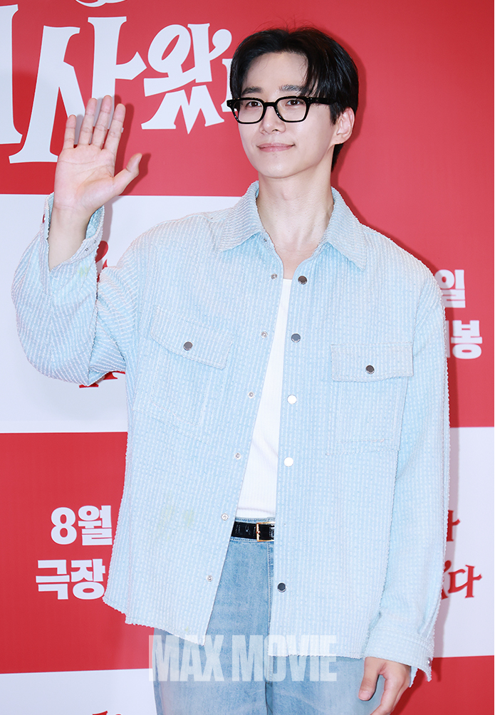 훈훈한 손인사. 정유진 기자