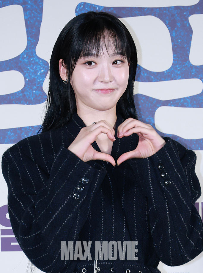 많이 사랑해주세요! 정유진 기자