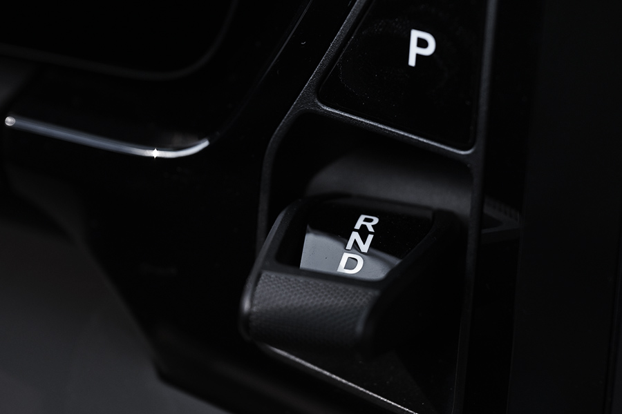 포르쉐 EV의 기조와 ‘성능의 매력’을 잇는 존재 - 포르쉐 마칸 일렉트릭 터보[별별시승]