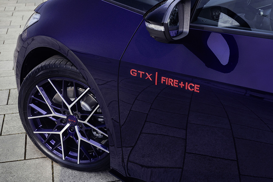 폭스바겐, GTX의 마지막을 알리는 ‘ID.3 GTX 파이어+아이스’ 공개…1,990대 한정