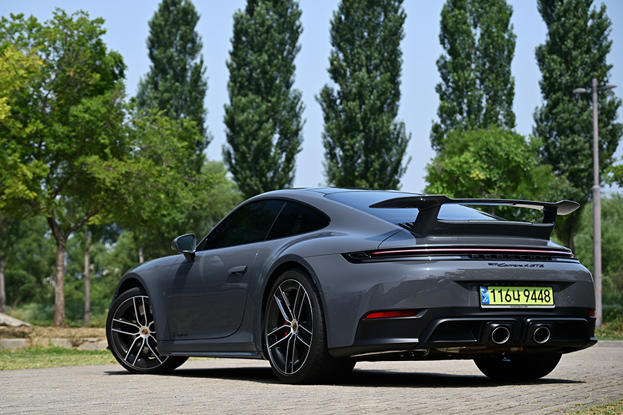 포르쉐 911 GTS. 사진: 김학수 기자