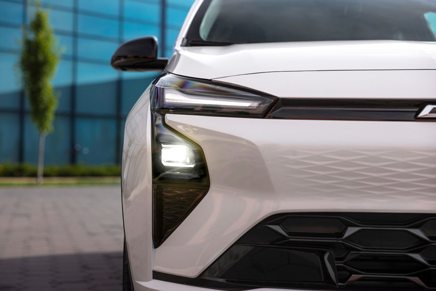 쉐보레, 데뷔 앞둔 ‘대중적인 전기차’ 볼트의 일부 디자인 공개