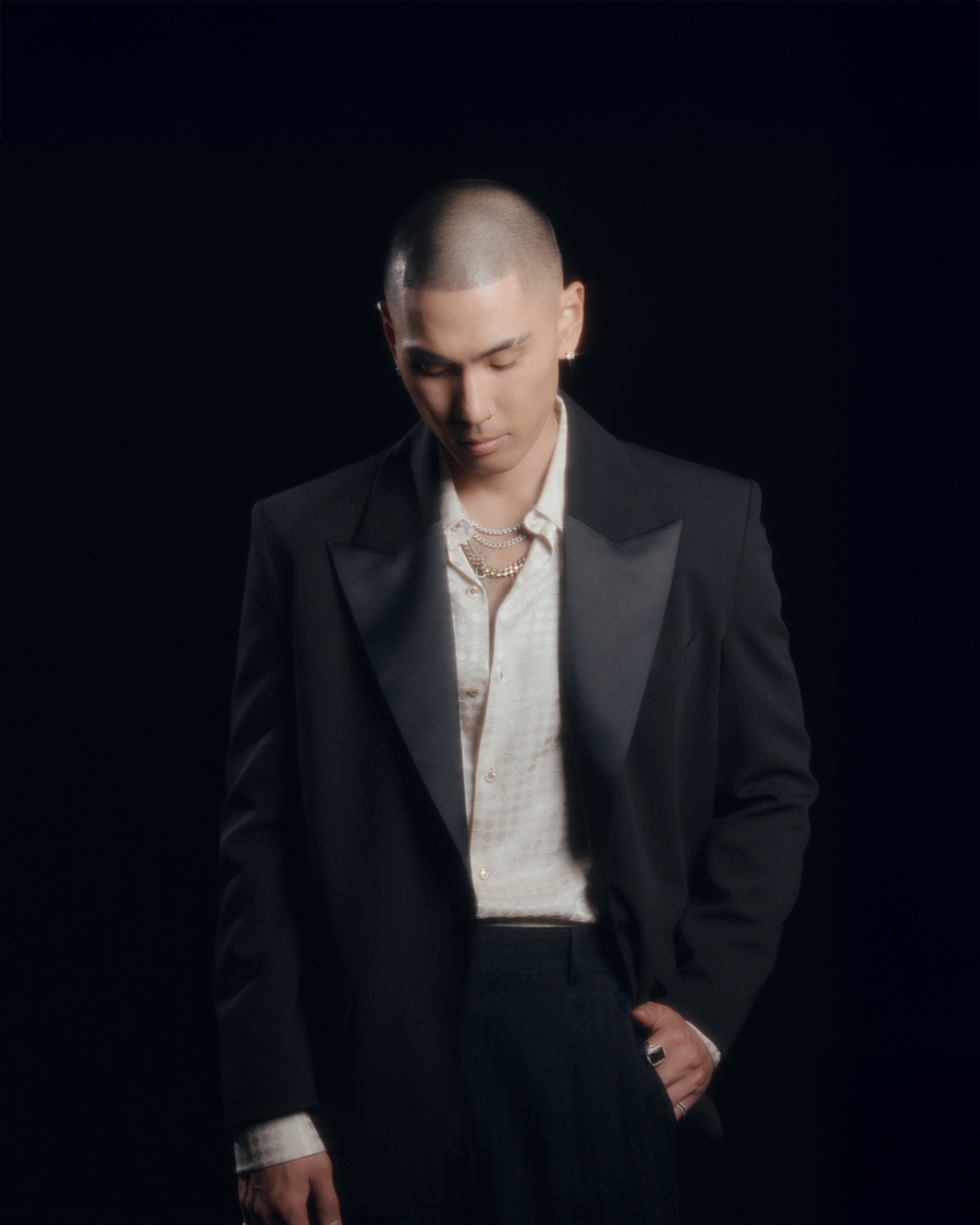 引用：THE BLACK LABEL