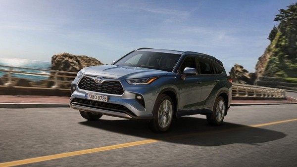 하이랜더 전측면부. [사진=토요타]