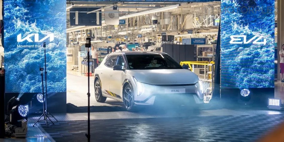 기아 EV4