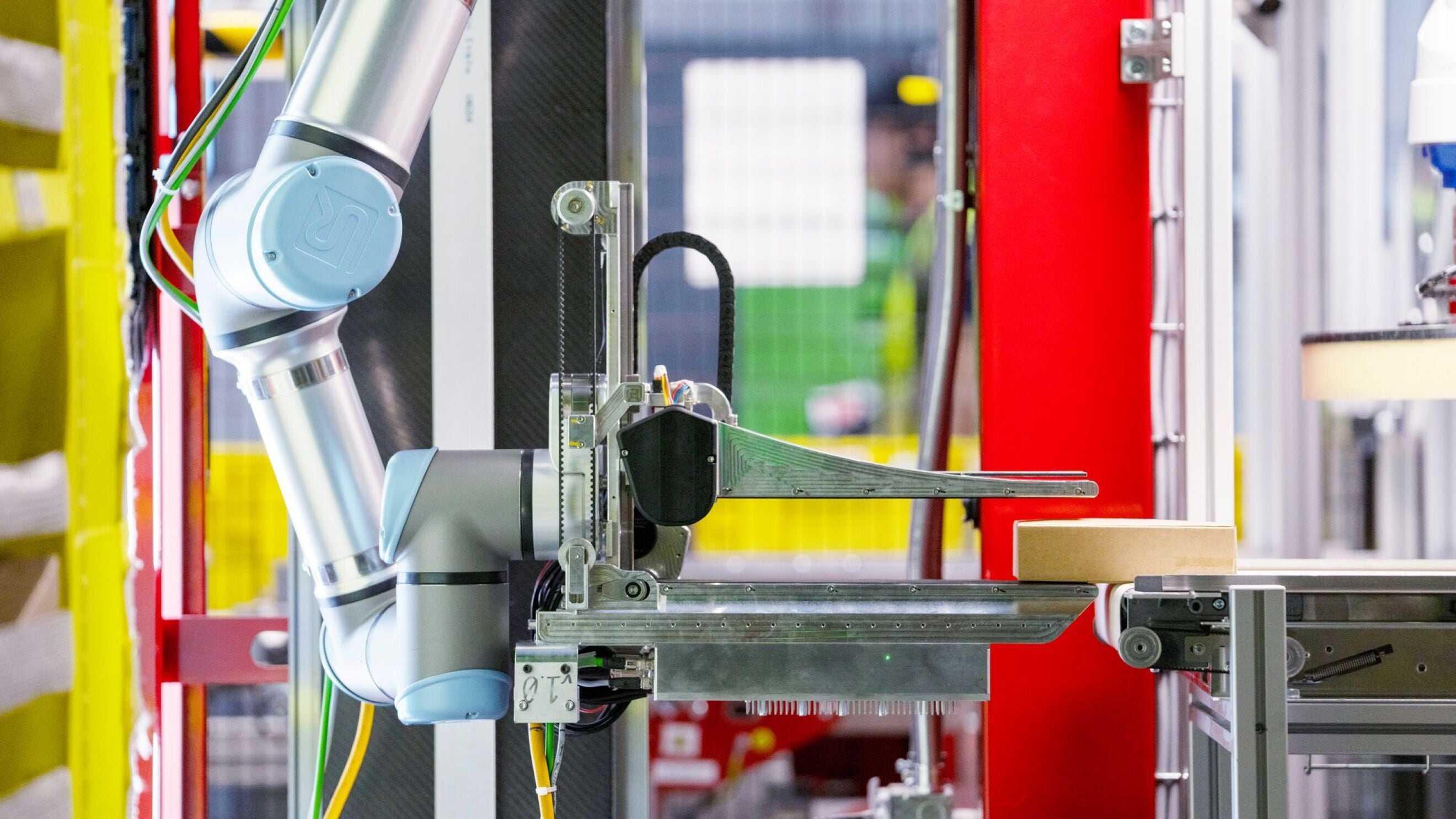 아마존 로봇 최초로 '촉각' 기능을 탑재한 로봇 불칸(Vulcan)./아마존 제공