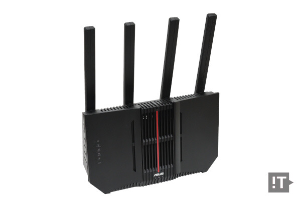 와이파이 7 지원 최신 세대 공유기인 에이수스 RT-BE92U 공유기 / 권용만 기자