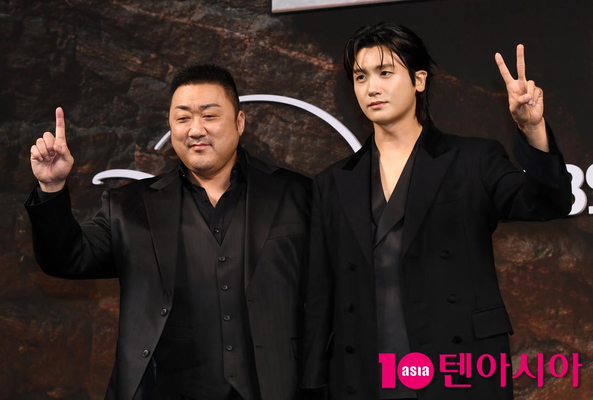 マ・ドンソクとパク・ヒョンシク、新作シリーズ『トゥエルブ』制作発表