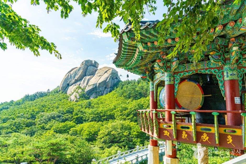범종각과 수바위 / 사진=한국관광공사@여행작가 김정흠