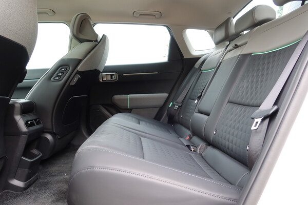 기아 EV4 2열 시트 [오두환 기자]