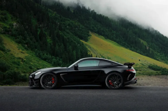 브라부스 986마력 괴물 AMG GT 튜닝카 공개