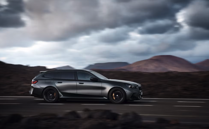 국내 BMW M5 투어링 인증완료 출시임박