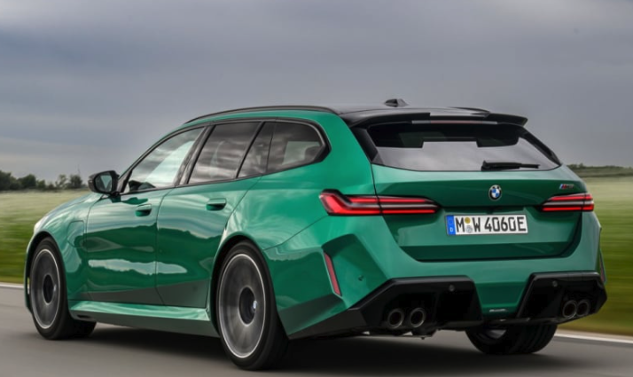 국내 BMW M5 투어링 인증완료 출시임박