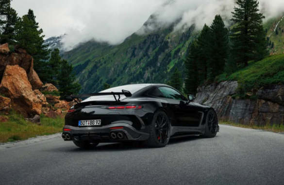 브라부스 986마력 괴물 AMG GT 튜닝카 공개