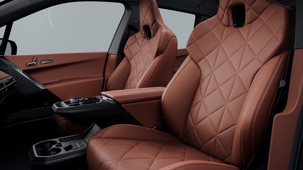 뉴 iX 실내. [사진=BMW]