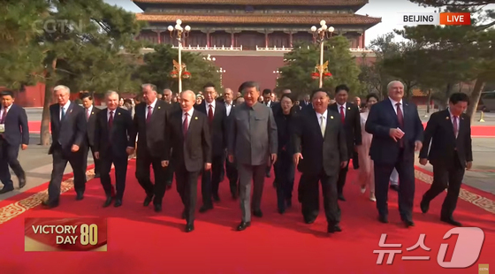 Chinese President Xi Jinping, North Korean Workers\' Party General Secretary Kim Jong Un, Russian President Vladimir Putin, and other distinguished guests attended the 80th anniversary event of the Victory Day (commemorating the victory in the War of Resistance Against Japanese Aggression and the War Against Fascism) held at Tiananmen Square in Beijing, China, on Wednesday. 2025.9.3 / News1