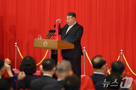 As the ardent patriotism of the people of the Democratic People\'s Republic of Korea (DPRK), who are striving for the steady development and prosperity of the country, boils up even more intensely in the glorious month of September, the flag-raising ceremony and the central oath-taking meeting to commemorate the 77th anniversary of the founding of the DPRK were held on Tuesday at the Mansudae Assembly Hall, the official newspaper of the DPRK Workers\' Party, Rodong Sinmun, reported on Wednesday / Rodong Sinmun