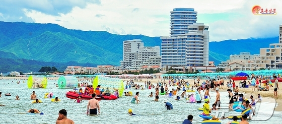 View of Wonsan Kalma Coastal Tourist Area / Rodong Sinmun