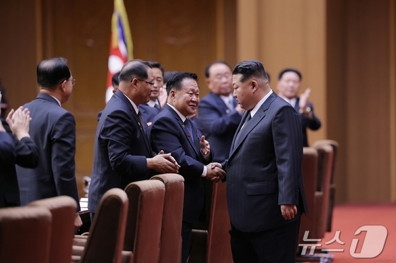 The 13th session of the 14th Supreme People\'s Assembly of the Democratic People\'s Republic of Korea (DPRK) was held on September 20 and 21 at the Mansudae Assembly Hall, the official newspaper of the DPRK\'s Workers\' Party, Rodong Sinmun, reported. In his speech, Kim said that the DPRK and the South Korea have existed as two de facto states in the international community for decades, and that they will never sit across from each other and will never do anything together / Rodong Sinmun