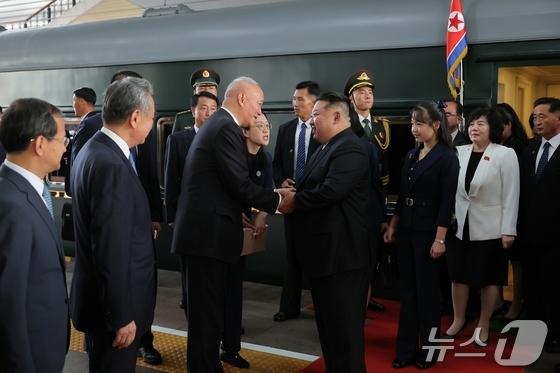 The Rodong Sinmun, the official newspaper of North Korea\'s Workers\' Party, reported on the 3rd that Comrade Kim Jong Un arrived in Beijing, the capital of the People\'s Republic of China, by special train on the afternoon September 2 to attend the commemorative event marking the 80th anniversary of the victory in the Chinese People\'s War of Resistance Against Japanese Aggression and the World Anti-Fascist War (Victory Day). It was confirmed that his daughter Kim Ju Ae accompanied him (on the right of General Secretary Kim) / Rodong Sinmun