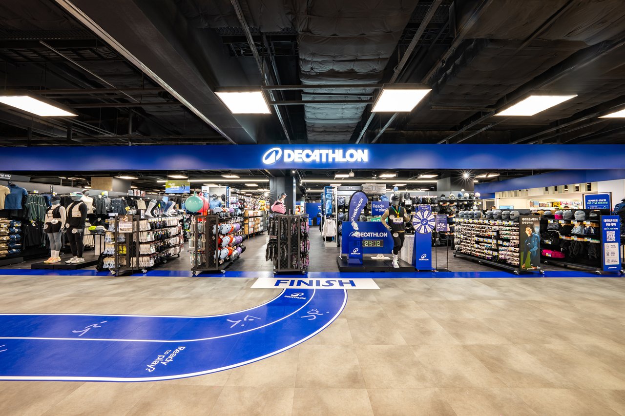데카트론, 이마트 성남점 오픈…체험형 매장 강화 | 스타패션