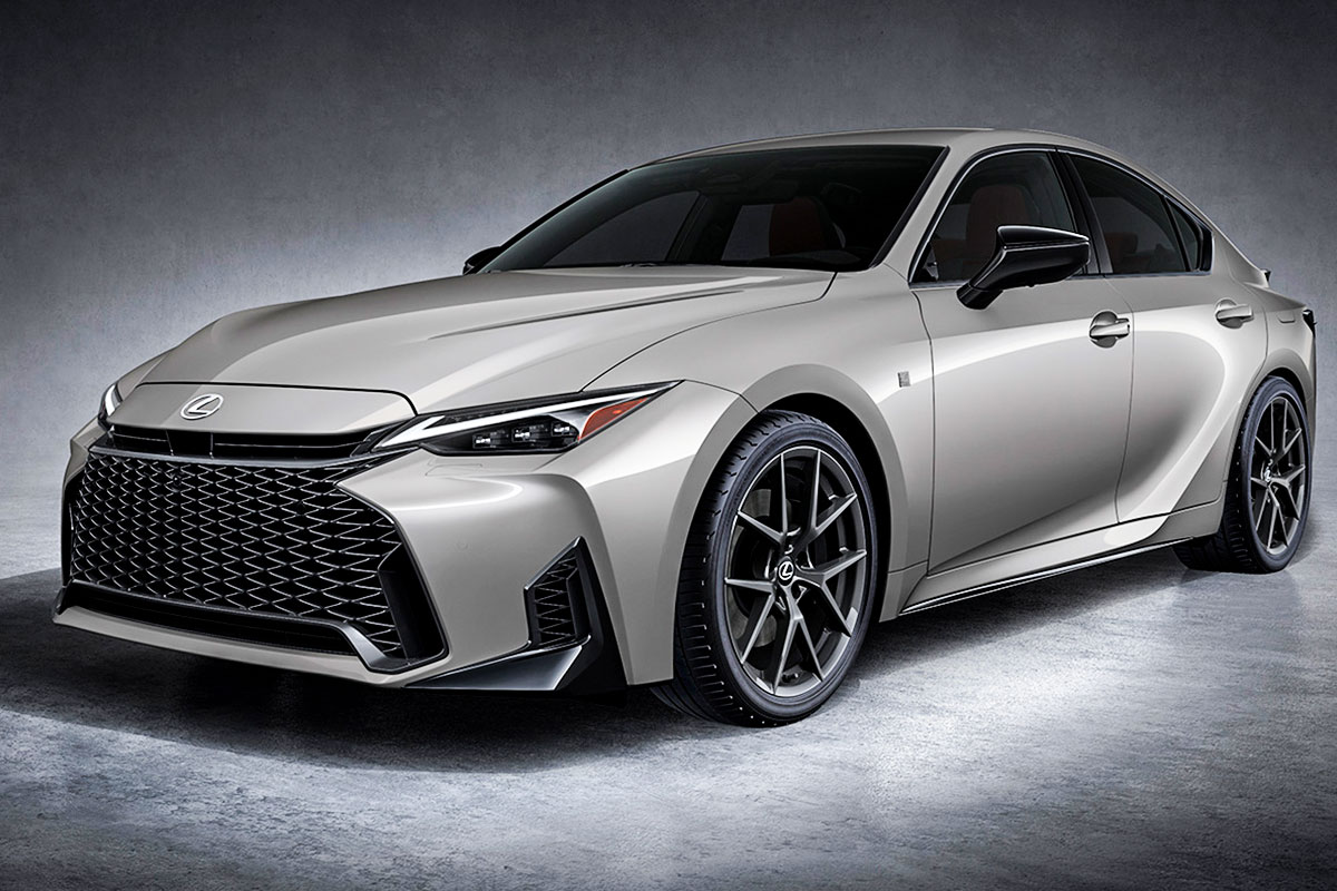 렉서스-IS-페이스리프트