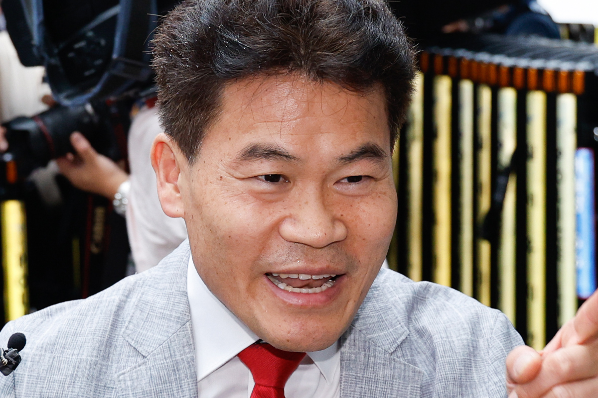 장동혁 취임 열흘 만에 악재...꼭두각시 되기 '일보직전'