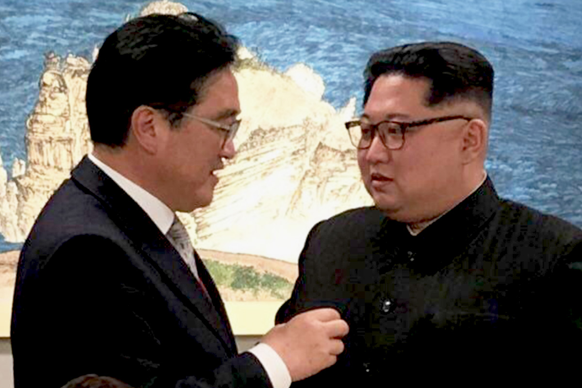 출처 : 뉴스 1 = 청와대 페이스북 제공