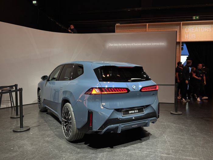 BMW iX3 후면 ⓒ데일리안 편은지 기자