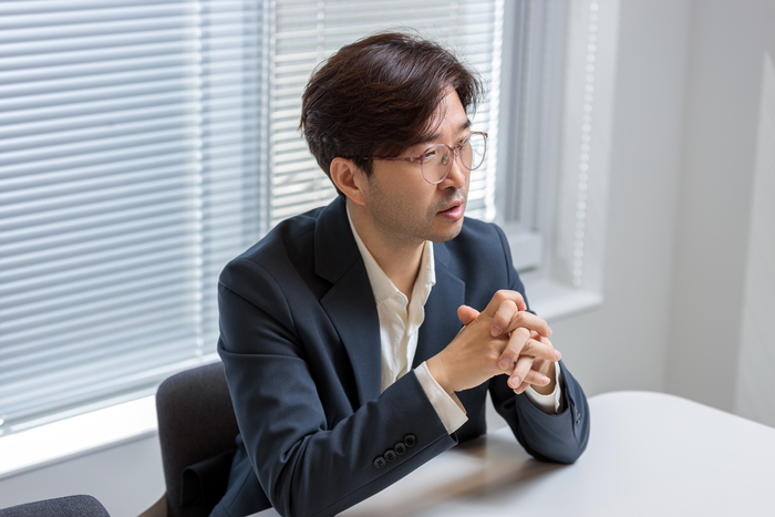 조성진 큐어버스 대표