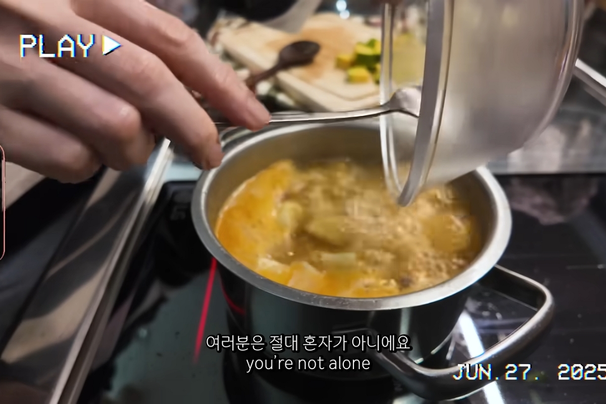 출처: 유튜브 '집에서안나와 wiht ANNA'