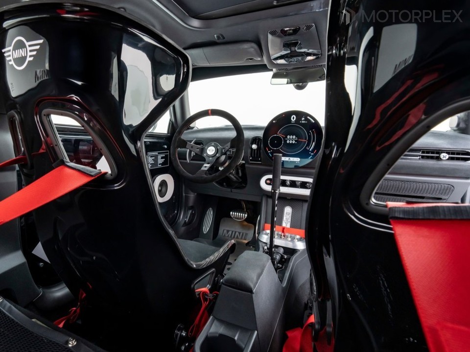 MINI's Two-Car Attack: One Is a Hardcore Race Machine, the Other Is ...